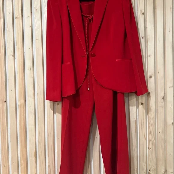 Grace Dane Lewis Red Suit Size 16 - Picture 2 of 9